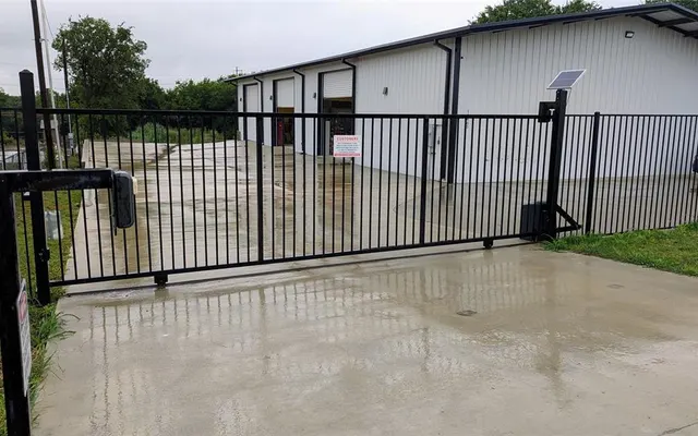 Photo of Steve's Automotive Refinish, an auto repair shop in Fort Worth, TX