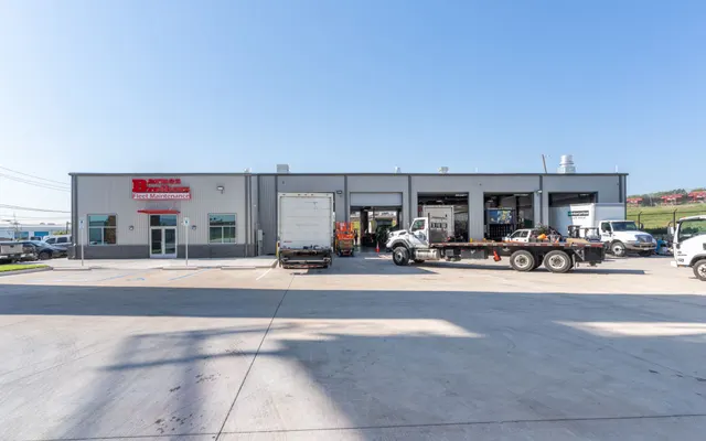 Photo of Barnes Brothers Truck & Trailer Repair, an auto repair shop in Irving, TX