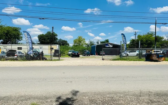 Photo of Safi Auto Sales & Repairs LLC, an auto repair shop in San Antonio, TX