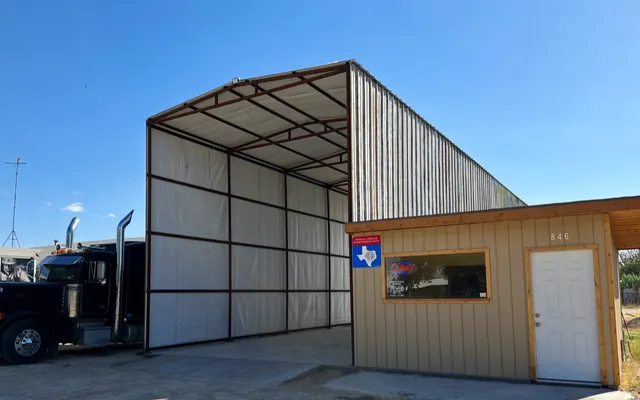 Photo of El Baquero Trucking Co., an auto repair shop in Odessa, TX