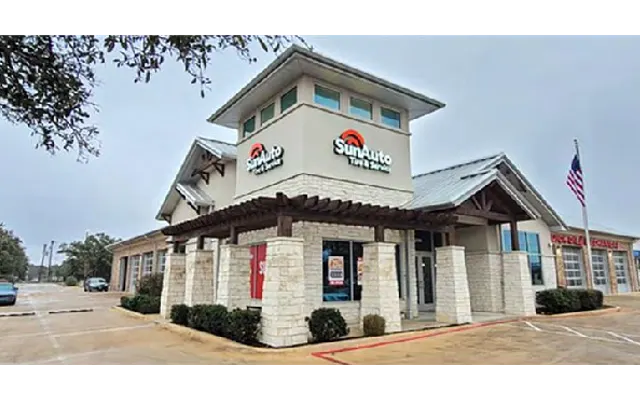 Photo of Sun Auto Tire & Service, an auto repair shop in Helotes, TX