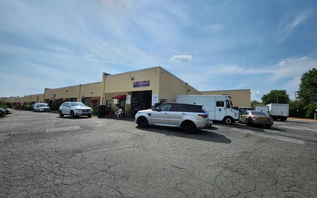 Photo of E & S Automotive, an auto repair shop in Alexandria, VA