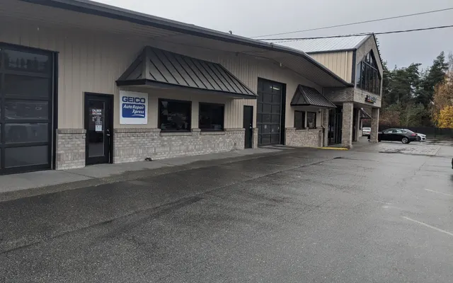 Photo of Caliber Collision, an auto repair shop in Puyallup, WA