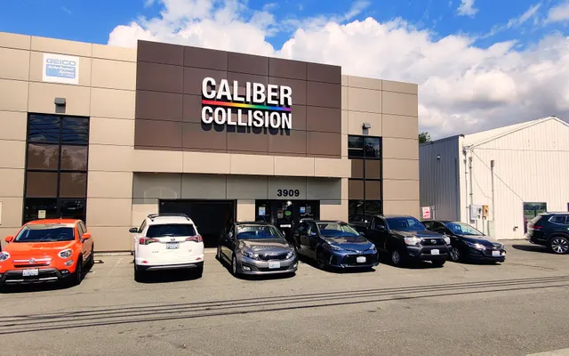 Photo of Caliber Collision, an auto repair shop in Fife, WA