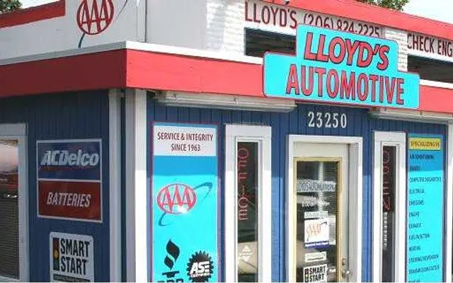 Photo of Lloyd's Auto Clinic, an auto repair shop in Kent, WA