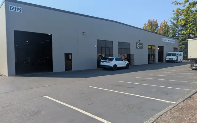 Photo of Fleet Strong, an auto repair shop in Kent, WA