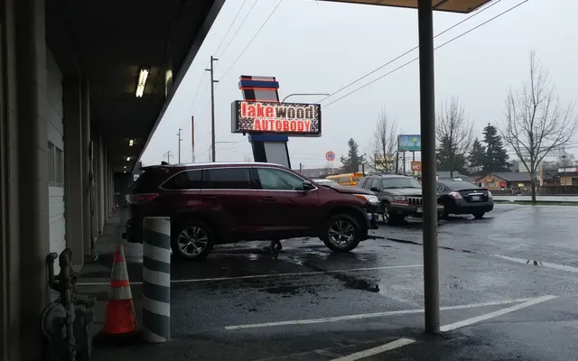 Photo of Lakewood Auto Body Inc, an auto repair shop in Lakewood, WA