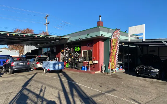 Photo of Leo's Mechanic & Tire Shop, an auto repair shop in Seattle, WA