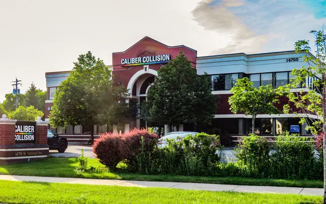 Photo of Caliber Collision, an auto repair shop in New Berlin, WI
