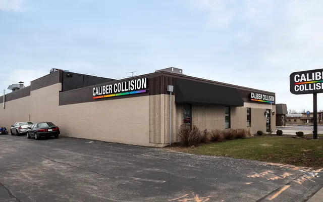 Photo of Caliber Collision, an auto repair shop in Milwaukee, WI