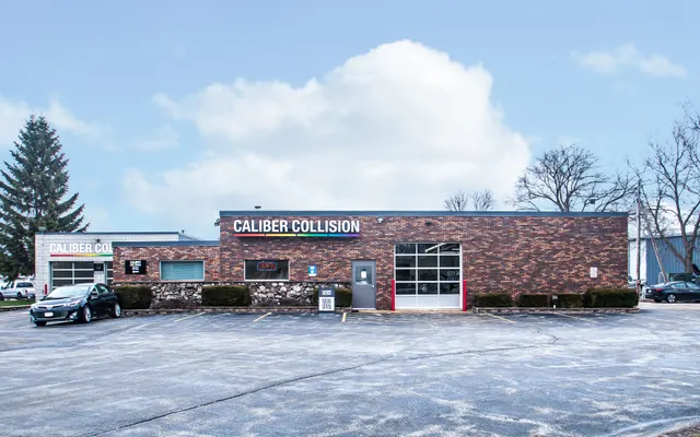 Photo of Caliber Collision, an auto repair shop in Pewaukee, WI