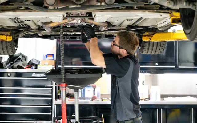 Photo of Dell's Service Center, an auto repair shop in Green Bay, WI