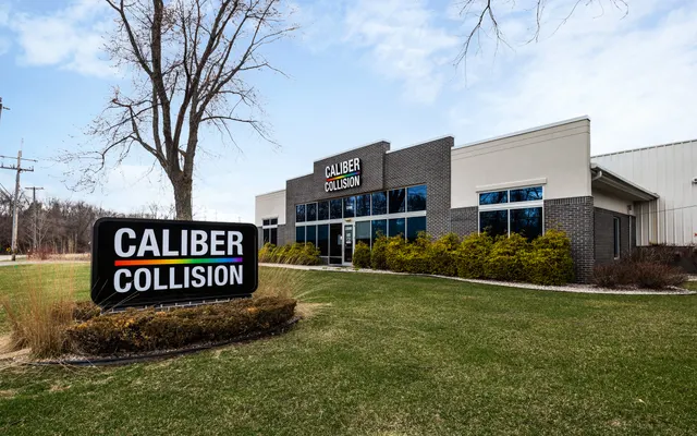 Photo of Caliber Collision, an auto repair shop in Glendale, WI