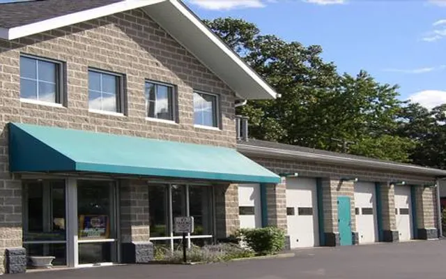 Photo of PAUL'S BENDER CENTER & AUTO REPAIR, an auto repair shop in Kenosha, WI