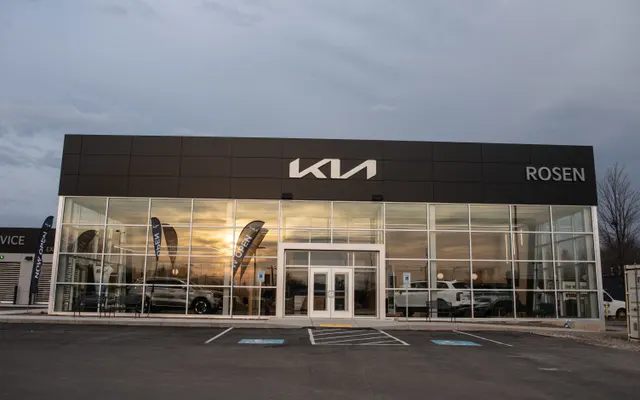 Photo of Rosen Kia Milwaukee Service, an auto repair shop in Milwaukee, WI