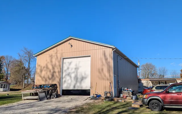 Photo of T & H Auto Repair and Roadside Service, an auto repair shop in Follansbee, WV